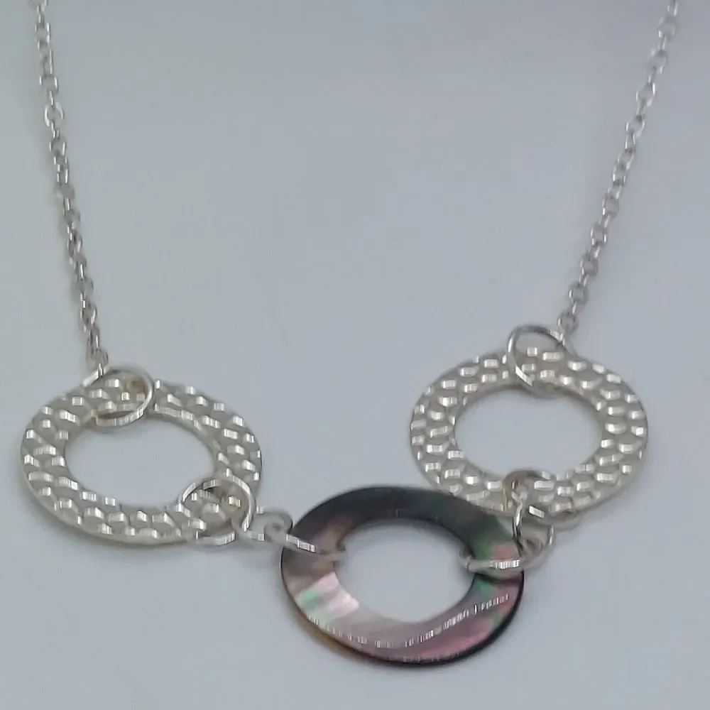 Silver Tone‎ Abalone Circle Necklace